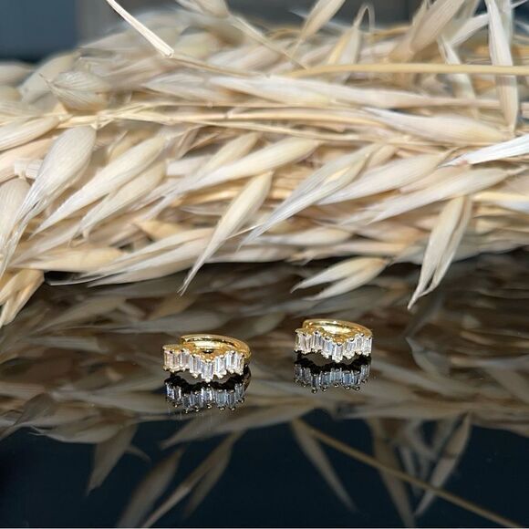 Gold Plated Baguette Huggie Hoop Earrings Dainty Minimalistic Silver CZ gems - Picture 3 of 4